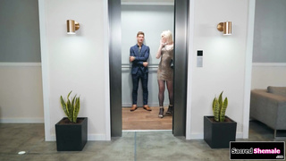 Trans Lena Moon barebacked in elevator