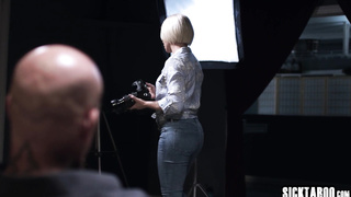 Horny photographer fucks new client