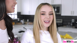 Touch down on your tight pussy stepsis