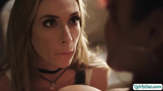 Busty tbabe fucks babes pussy doggystyle