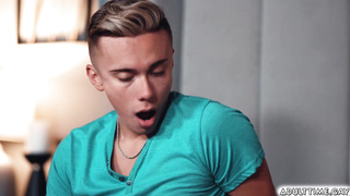 Twink Carter Del Rey sucking his stepdad Drew's dick