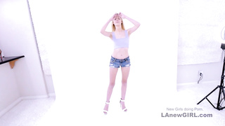 Teen virgin has her first lesbian sex vr for celebrity