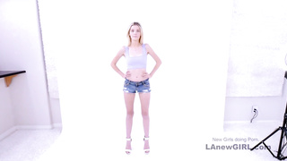 Teen virgin has her first lesbian sex vr for celebrity