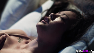 Slimthick Vic and Lulu Chu shares on cock