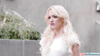 Tgirl cupid Jade Venus fucks babe couple