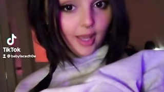 Hot teens enjoy flashing on tiktok