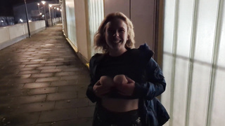 Public quickie in the hockey stadium! Aficionado nail during the game after the second break!