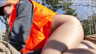 Super-Sexy Teenager Hoe Needs Hard-On In Treestand - Outdoors Public