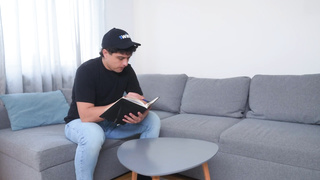 Steaming Cougar with ginormous mammories toughly pummeled after audition