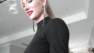 Well-Prepped To Crash Into Her *4k