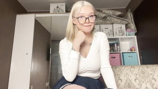 POINT OF VIEW: Daddy’s doll wants to deep-throat