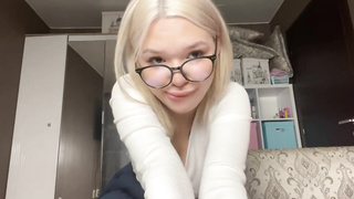 POINT OF VIEW: Daddy’s doll wants to deep-throat