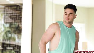 Watching Bestfriend Masturbate Makes Michael Horny