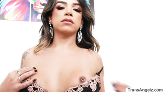 Latina ts Isabella Fontana masturbation
