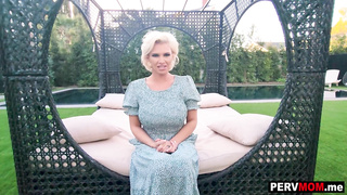 Desperate mature stepmom needed money