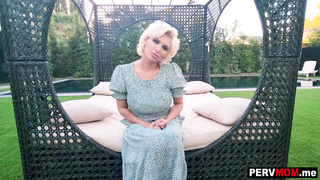 Desperate mature stepmom needed money