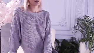 can you turn a sensuous rubdown into an nasty nuru lovemaking hookup ? interactive game with Christy White !