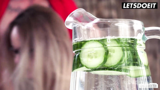 Bony Assistant Monika Phamous Entices Pizzaboy Into Crazy Tough Screw Sesh - LETSDOEIT