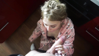 Wifey drills with her paramour in the kitchen in REAR END and gets jism on her culo MEATY STREAM TenoriTaiga