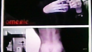 2 horny peaked cap College girls film my hot show (+ sound )