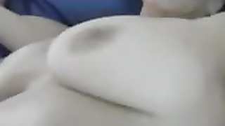 Patriciabueto showing off my big tittie's