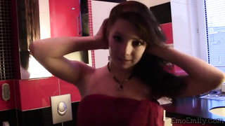 Goth Emily heads solo for honeypot finger-banging delight