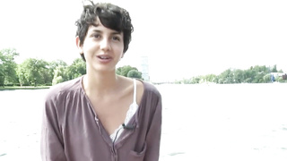 Ersties: Ultra-Cute First-Timer Stunner Frigs Herself On A Boat