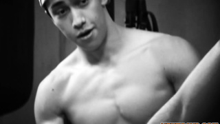 Workout turns into an explosive threesome