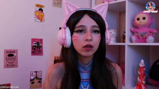 Dva Owerwatch Costume Play. Gamer Lady Rail Fake Penis & Deep Throating Spear While Frolicking