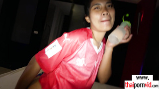 Dude fucked an amateur Thai massage teen