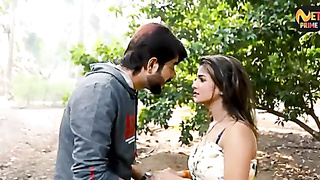 College couple in Picknic