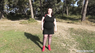 Jade, BBW, anal plugged