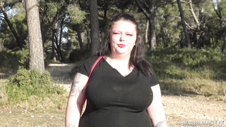 Jade, BBW, anal plugged