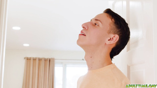 Lucca Mazzi fucks Des Irez tight asshole from behind