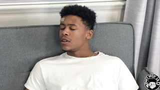 lil' d paints mona Azars pubic hair pt 1