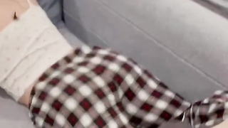 Mi hermanastra rosadita quiere jugar