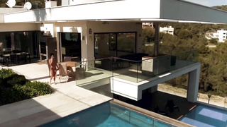 Valentina Nappi's strong 3some in Bar Xtrem