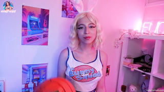 Lola Costume Play / Dribbling fuckbox internal cumshot