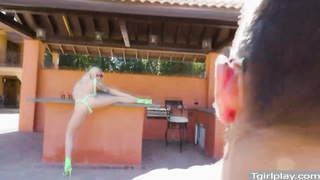 Sexy blonde tbabe Aubrey Kate ass analed