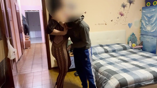 Audition per film pornography di una provocante modella in abiti jaw-dropping - dialoghi italiano