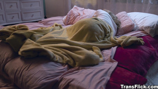 Eliza Eves and Erica Cherry hot fuck sesh