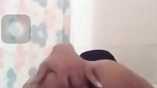 Gorgeous Ebony Teenie with Ginormous Fun Bags Gives Live Solo Bouncy Bathtub Flash on SnapChat