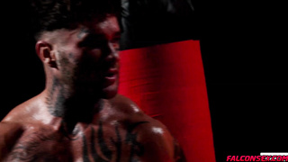 YUM! Vincent really knows how to use his hole