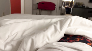 Audition Curvaceous: Sharing A Sofa With My Giant Ass Step Sister