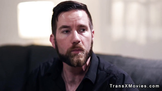 Dude anal fucks shemale in her loft