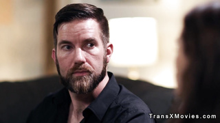 Dude anal fucks shemale in her loft