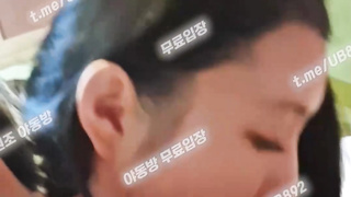 팔로우 8만 대한한공 승무원 몸매 얼굴 씹상타치 모텔에서 남친이랑