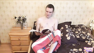 Young Carrie gets screwed in inexperienced apartment sequence