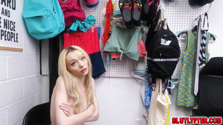 Fuuuck Cecelia's Pussy sounds fucking wet