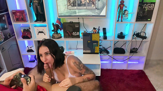 me folla mientras esta en flow y acaba en mi boca